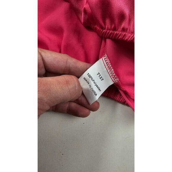 NWT prettygarden hot pink satin crop bubble long sleeve top M glam barbie NEW - Picture 5 of 9